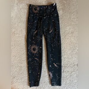 Old Navy Active Elevate Leggings Constellations and Stars with Pockets Size SP
